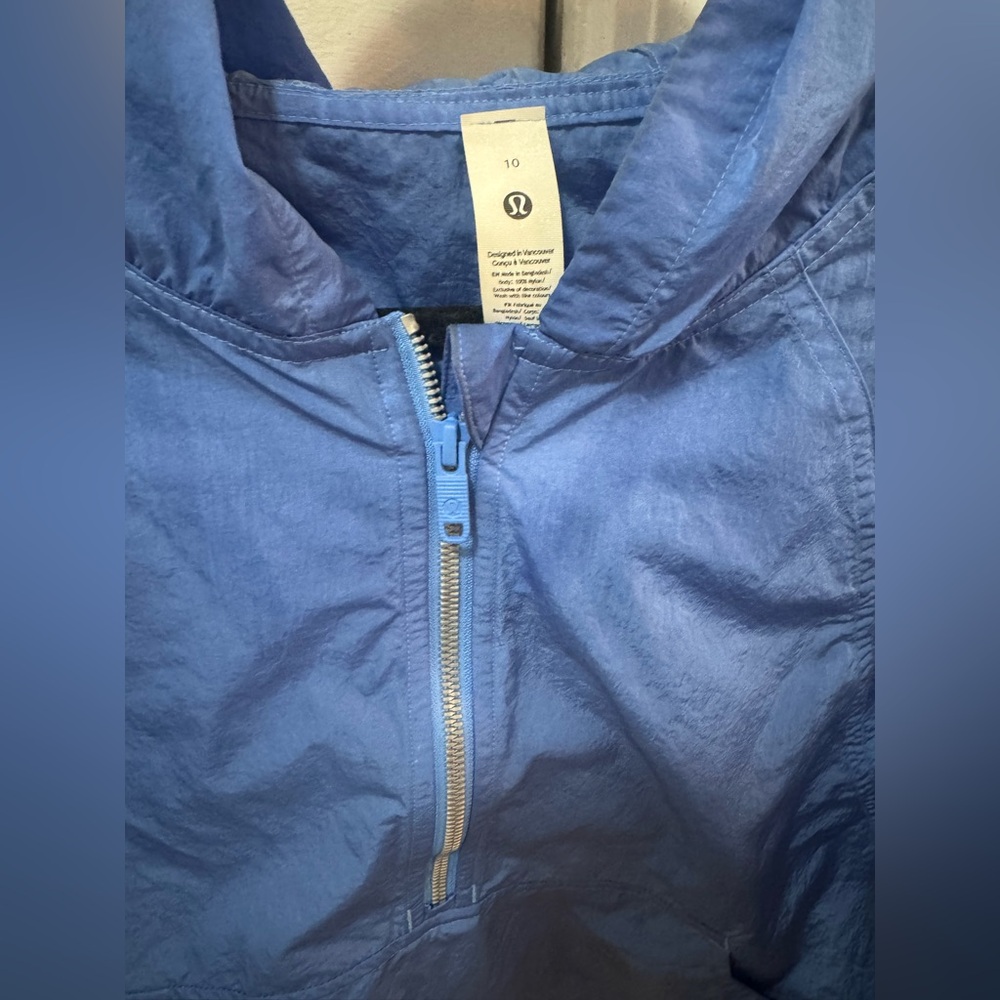 Lululemon blue cropped Anorak jacket - Picture 3 of 5